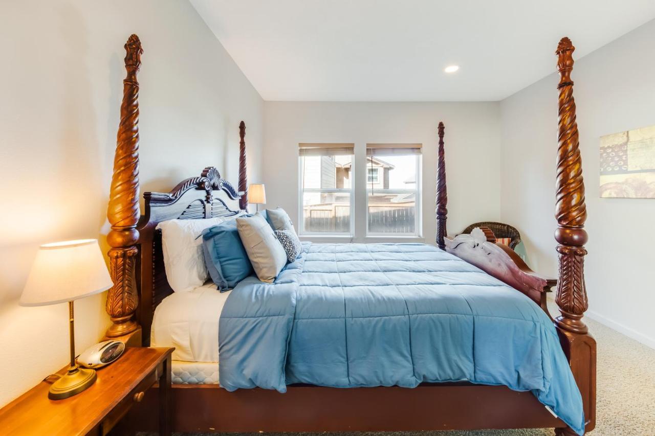 Yaquina Lighthouse View Beach Home Tour de Tour de Newport Extérieur photo