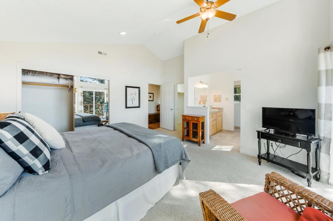 Yaquina Lighthouse View Beach Home Tour de Tour de Newport Extérieur photo