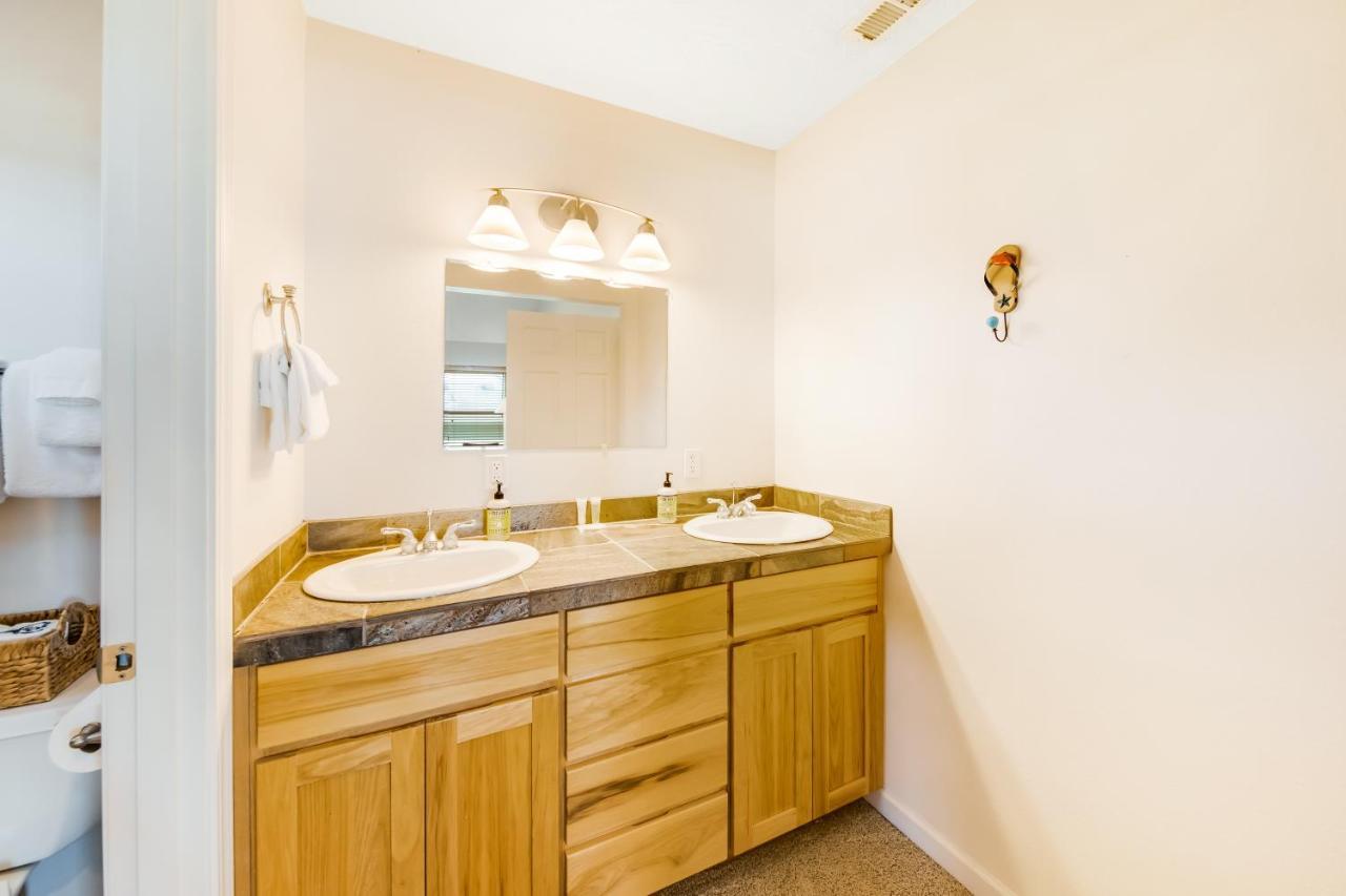Yaquina Lighthouse View Beach Home Tour de Tour de Newport Extérieur photo