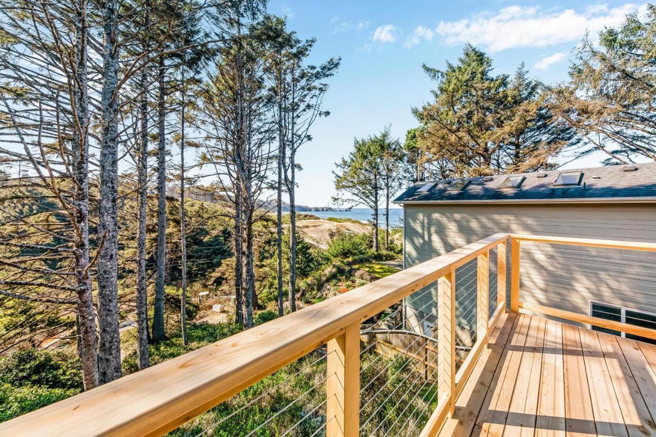 Yaquina Lighthouse View Beach Home Tour de Tour de Newport Extérieur photo